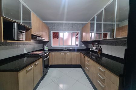 Casa para alugar com 110m², 3 quartos e 2 vagas Casa para alugar com 110m², 3 quartos e 2 vagasCozinha