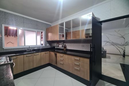 Casa para alugar com 110m², 3 quartos e 2 vagas Casa para alugar com 110m², 3 quartos e 2 vagasCozinha
