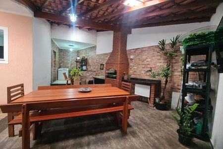 Casa para alugar com 110m², 3 quartos e 2 vagas Casa para alugar com 110m², 3 quartos e 2 vagasÁrea de Serviço e Churrasqueira