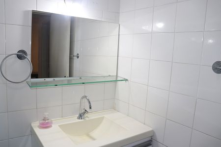 Apartamento para alugar com 79m², 1 quarto e sem vagaBanheiro