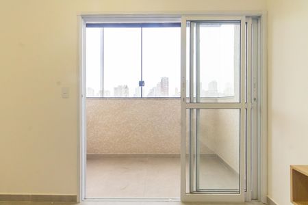 Apartamento para alugar com 44m², 2 quartos e sem vaga Apartamento para alugar com 44m², 2 quartos e sem vagaVaranda e Área de Serviço