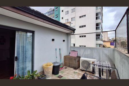 Apartamento à venda com 220m², 4 quartos e 2 vagasQuintal