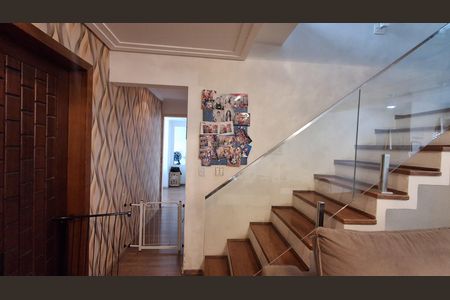 Apartamento à venda com 220m², 4 quartos e 2 vagasSala