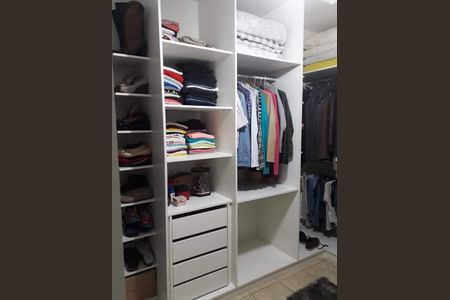 Casa à venda com 4 quartos, 250m² em Conjunto Residencial Butanta, São Paulo