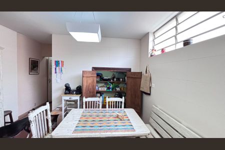 Casa à venda com 4 quartos, 189m² em Vila Clementino, São Paulo