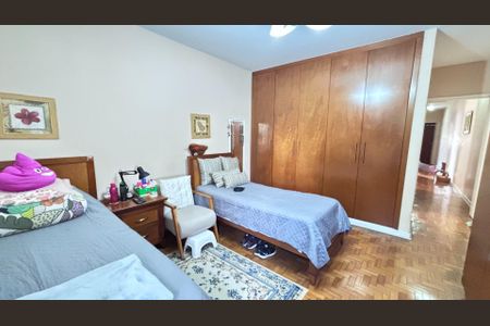 Casa à venda com 4 quartos, 189m² em Vila Clementino, São Paulo