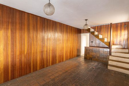 Casa à venda com 128m², 3 quartos e 2 vagas Casa à venda com 128m², 3 quartos e 2 vagasSala