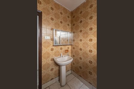 Casa à venda com 128m², 3 quartos e 2 vagas Casa à venda com 128m², 3 quartos e 2 vagasBanheiro