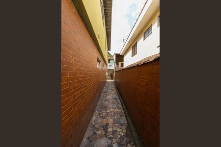 Casa à venda com 128m², 3 quartos e 2 vagas Casa à venda com 128m², 3 quartos e 2 vagasCorredor