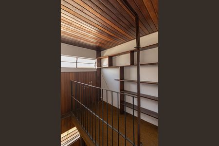 Casa à venda com 128m², 3 quartos e 2 vagas Casa à venda com 128m², 3 quartos e 2 vagasCorredor