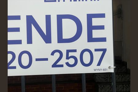 Casa à venda com 128m², 3 quartos e 2 vagas Casa à venda com 128m², 3 quartos e 2 vagasWYNY-651