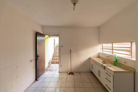 Casa à venda com 128m², 3 quartos e 2 vagas Casa à venda com 128m², 3 quartos e 2 vagasCozinha