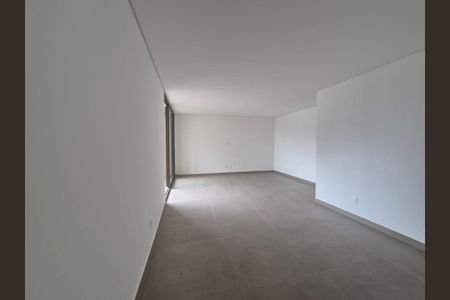 Apartamento à venda com 4 quartos, 143m² em Vila Das Flores, Nova Lima