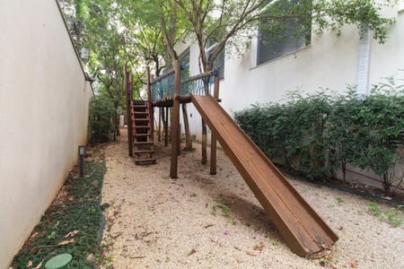 Apartamento para alugar com 240m², 3 quartos e 4 vagasÁrea comum