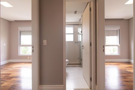 Apartamento para alugar com 240m², 3 quartos e 4 vagasCorredor