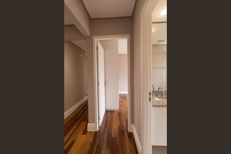 Apartamento para alugar com 240m², 3 quartos e 4 vagasCorredor