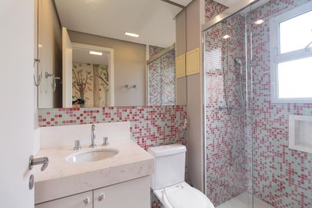 Apartamento para alugar com 240m², 3 quartos e 4 vagasBanheiro da Suíte 1