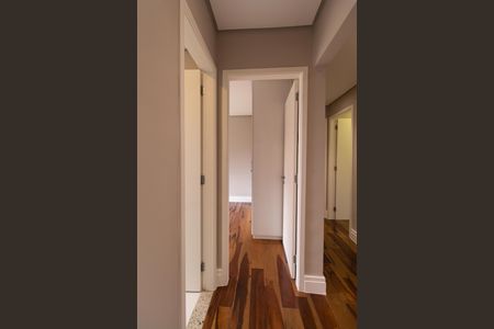 Apartamento para alugar com 240m², 3 quartos e 4 vagasCorredor