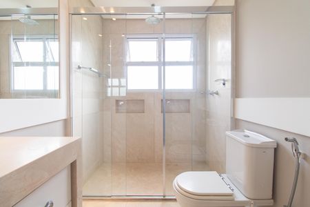 Apartamento para alugar com 240m², 3 quartos e 4 vagasBanheiro da Suíte 2