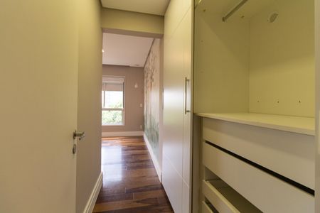 Apartamento para alugar com 240m², 3 quartos e 4 vagasSuíte 1