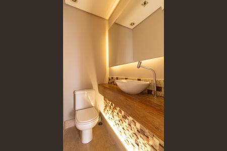 Apartamento para alugar com 240m², 3 quartos e 4 vagasLavabo