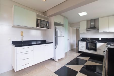 Apartamento para alugar com 240m², 3 quartos e 4 vagasCozinha