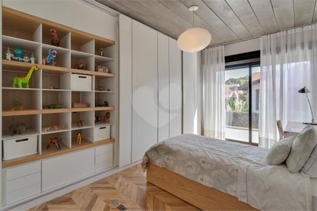 Casa de Condomínio à venda com 3 quartos, 533m² em Granja Julieta, São Paulo