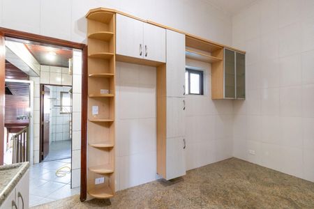 Casa à venda com 4 quartos, 350m² em Jardim Sao Luis, São Bernardo do Campo