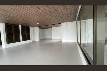 Apartamento à venda com 100m², 2 quartos e 2 vagas