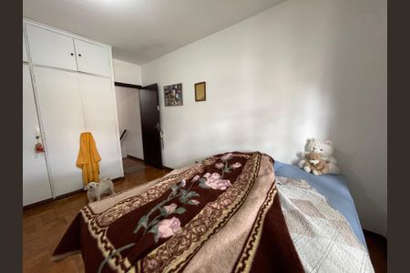 Casa à venda com 147m², 5 quartos e 2 vagasQuarto 3