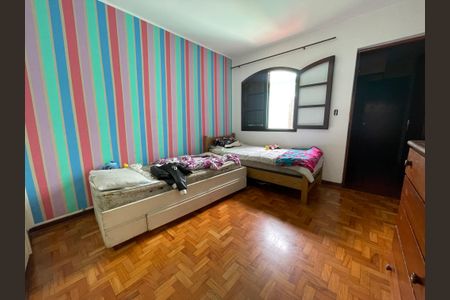 Casa à venda com 147m², 5 quartos e 2 vagasQuarto 1