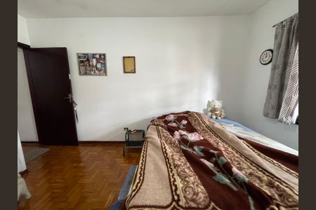 Casa à venda com 147m², 5 quartos e 2 vagasQuarto 3