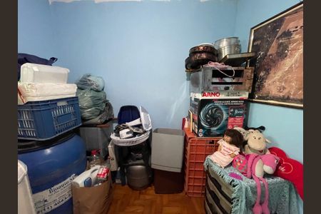 Casa à venda com 147m², 5 quartos e 2 vagasQuarto de Serviço