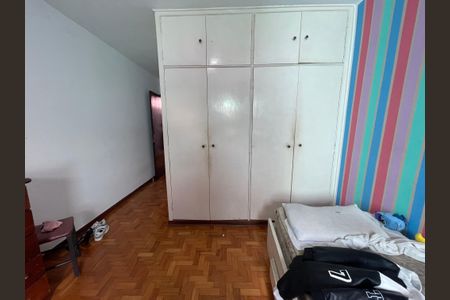 Casa à venda com 147m², 5 quartos e 2 vagasQuarto 1