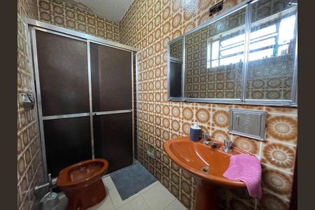 Casa à venda com 147m², 5 quartos e 2 vagasBanheiro 2