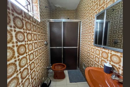 Casa à venda com 147m², 5 quartos e 2 vagasBanheiro 2