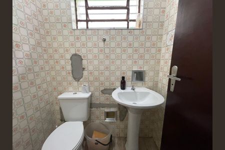 Casa à venda com 147m², 5 quartos e 2 vagasBanheiro 3