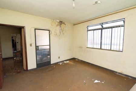 Sala de casa à venda com 4 quartos, 360m² em Bairro da Glória, Contagem