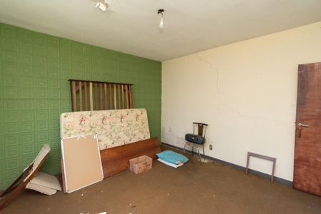 Sala de casa à venda com 4 quartos, 360m² em Bairro da Glória, Contagem