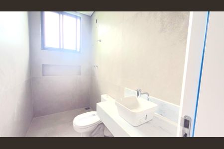 Casa à venda com 180m², 2 quartos e 2 vagasBanheiro da Suíte