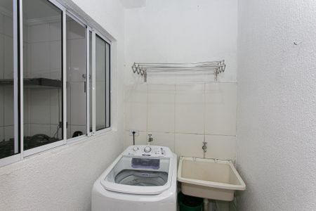 Casa de condomínio para alugar com 55m², 2 quartos e 1 vagaÁrea de Serviço