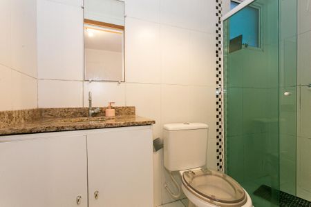 Casa de condomínio para alugar com 55m², 2 quartos e 1 vagaBanheiro da Suíte 1