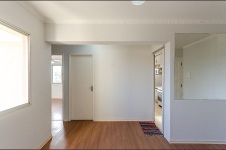 Sala de apartamento para alugar com 2 quartos, 55m² em Vila Jaraguá, São Paulo