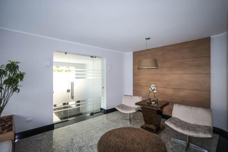 Apartamento à venda com 105m², 3 quartos e 2 vagas Apartamento à venda com 105m², 3 quartos e 2 vagasHall de entrada
