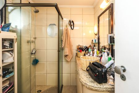 Apartamento à venda com 105m², 3 quartos e 2 vagas Apartamento à venda com 105m², 3 quartos e 2 vagasQuarto 1 - Suíte