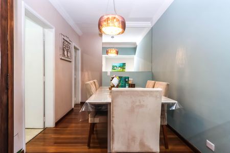 Apartamento à venda com 105m², 3 quartos e 2 vagas Apartamento à venda com 105m², 3 quartos e 2 vagasSala de Jantar