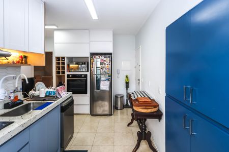Apartamento à venda com 105m², 3 quartos e 2 vagas Apartamento à venda com 105m², 3 quartos e 2 vagasCozinha