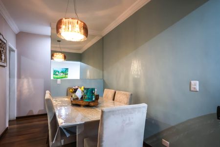 Apartamento à venda com 105m², 3 quartos e 2 vagas Apartamento à venda com 105m², 3 quartos e 2 vagasSala de Jantar