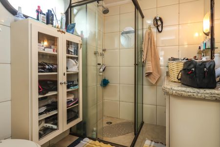 Apartamento à venda com 105m², 3 quartos e 2 vagas Apartamento à venda com 105m², 3 quartos e 2 vagasQuarto 1 - Suíte