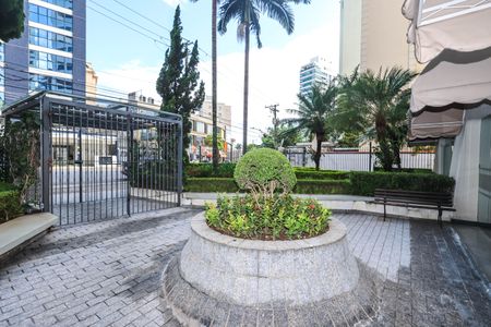 Apartamento à venda com 105m², 3 quartos e 2 vagas Apartamento à venda com 105m², 3 quartos e 2 vagasÁrea verde